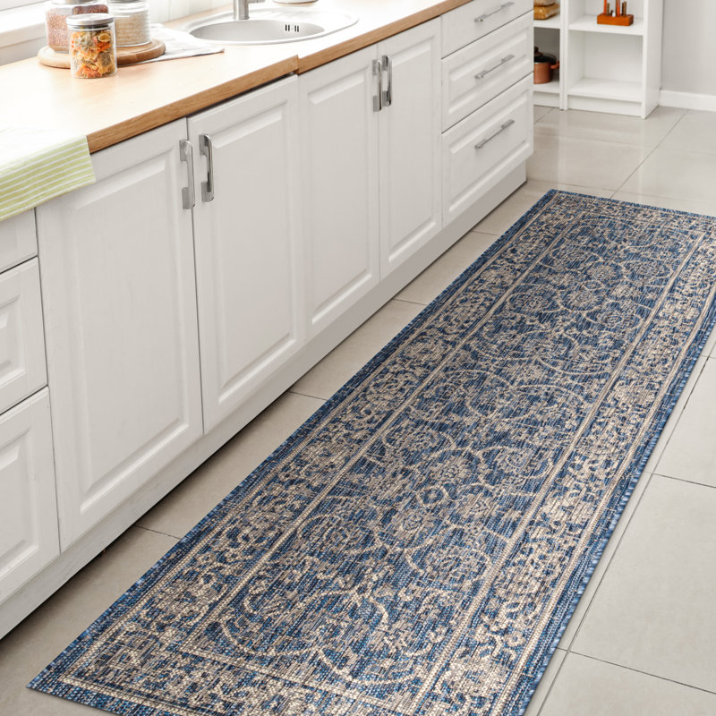 Tapis d'intérieur / d'extérieur tissé texturé bleu marine / gris Haupt, Tapis de couloir 2 pi 2 po x 8 pi