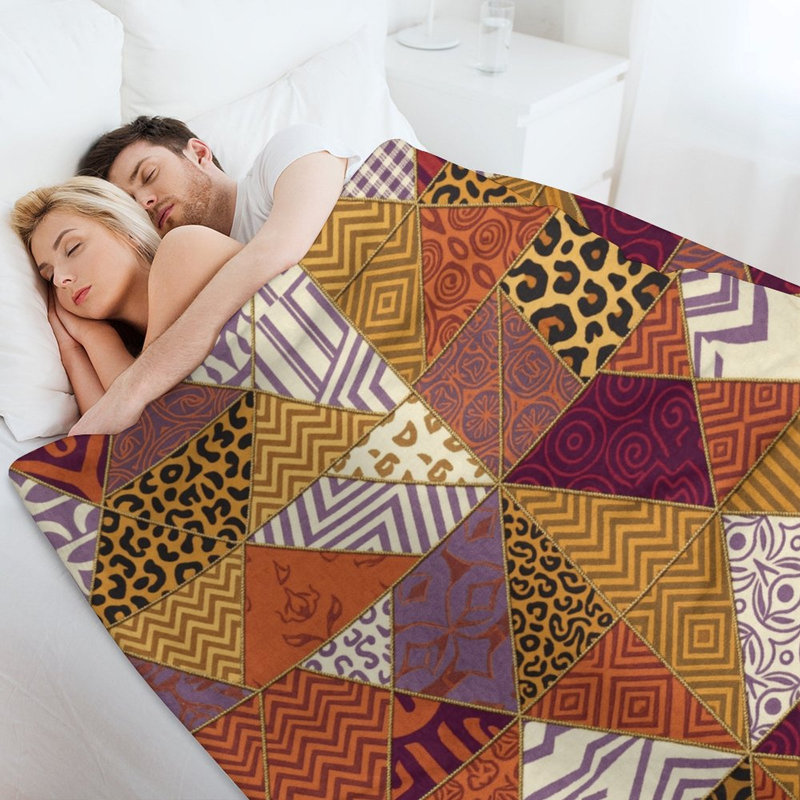 Plaid en flanelle de luxe à motif géométrique triangulaire, doux et chaud, idéal pour le salon, le canapé, le lit et la décoration intérieure.