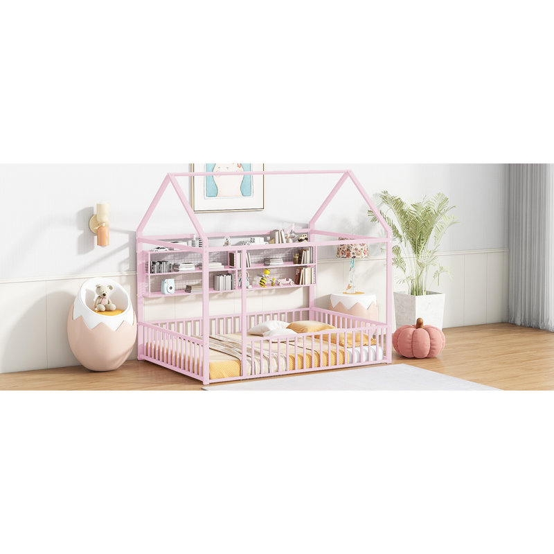 Lit en métal rose avec clôture et tablettes - Taille double, maximisant l'espace de la chambre à coucher pour créer une ambiance intérieure élégante