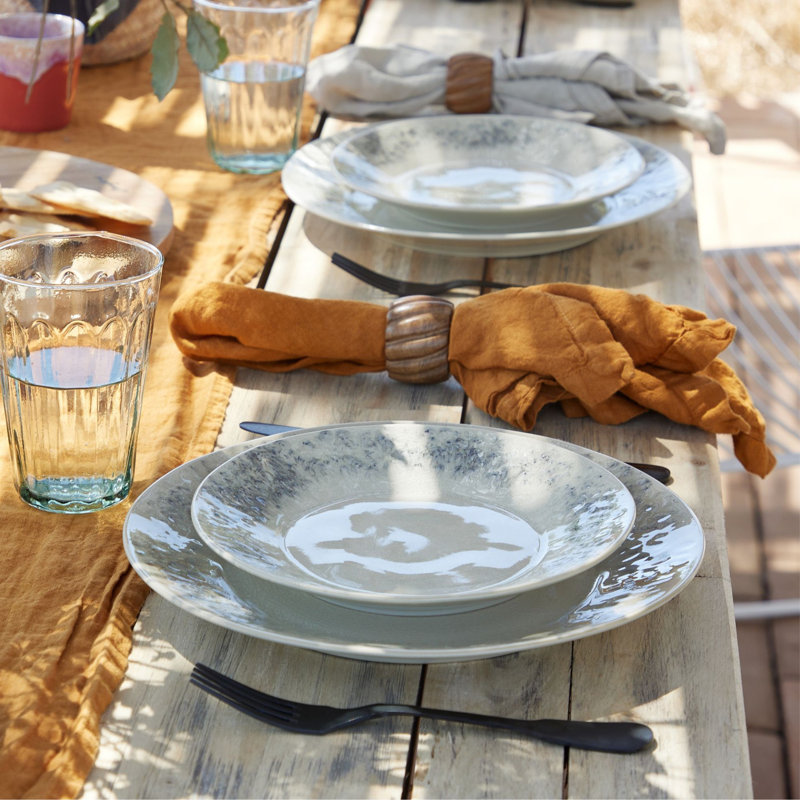 Madeira Fine Stoneware Dinner Plate