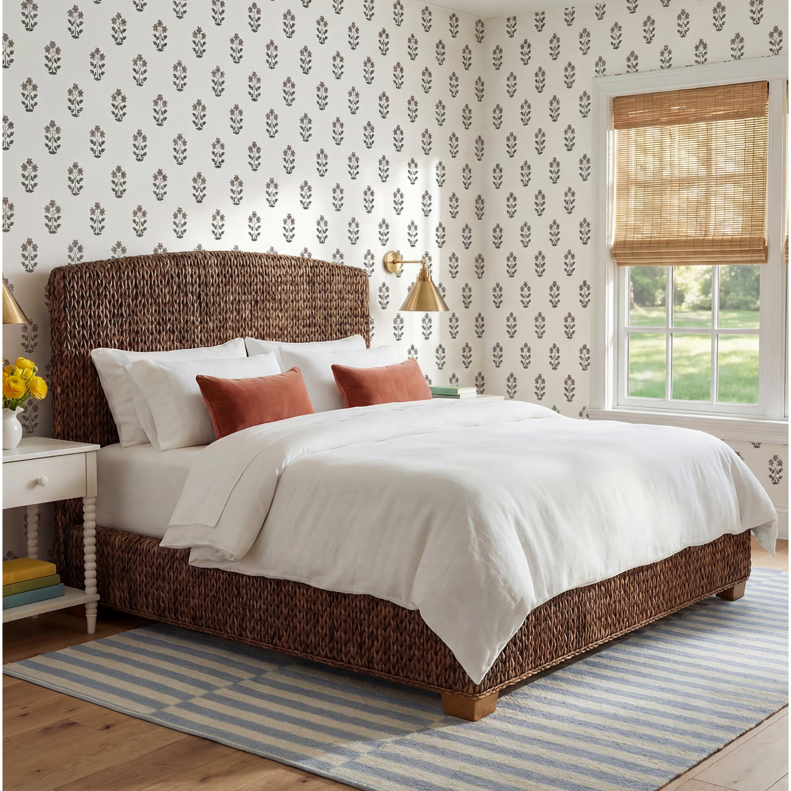 Arleen Mahogany Bed, Queen
