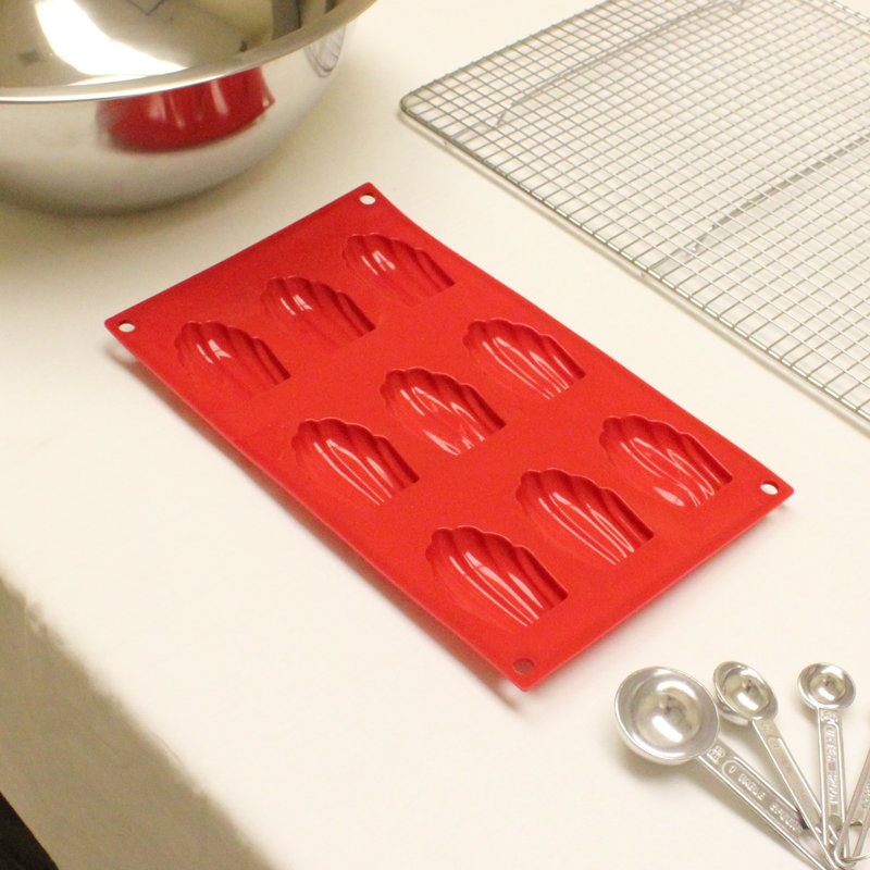 Thunder Group Inc. 9 Cup Non-Stick Silicone Mould with Lid