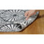 Tapis noir / ivoire à motif géométrique tissé à plat à la main Oak Hill-20657745
