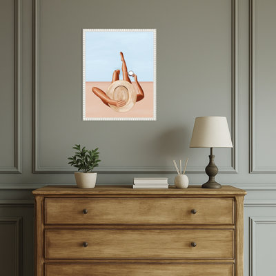 «Poolside Girl» par Ivy Green, reproduction d'art sur toile encadrée