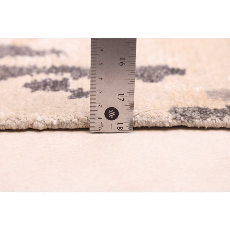Tapis gris Legacy 6 pi 7 po x 10 pi 3 po