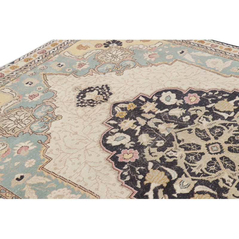 One-of-a-Kind 6'7x10'2 Hand Knotted Area Rug