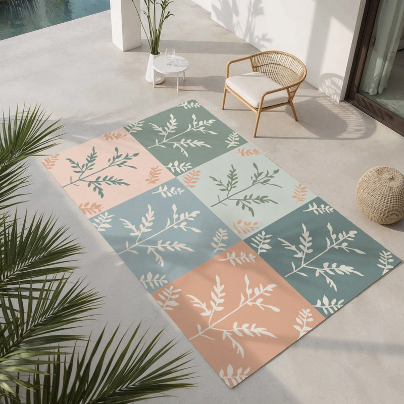Tapis intérieur et extérieur Blush Petals, Rectangle 5 pi x 7 pi