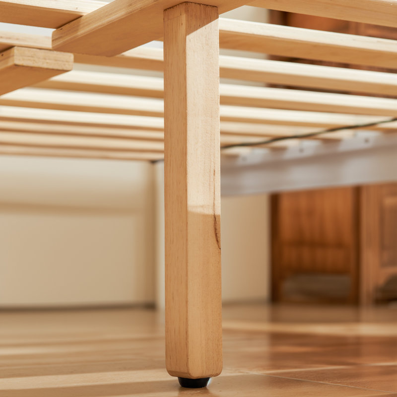 Structure de lit plateforme en bois massif de 12 pouces avec tête de lit, aucun sommier requis et assemblage facile, Blanc