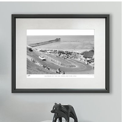 Saltburn By The Sea, Bank And Pier C1965 - Single Picture Frame Print