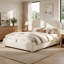 Bed-621426148