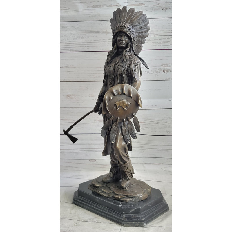 Figurines et sculptures