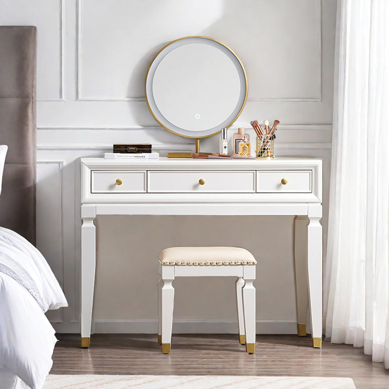 Lakrista Vanity