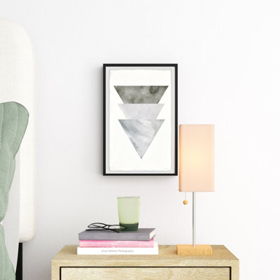 «Grayed Triangles», reproduction encadrée