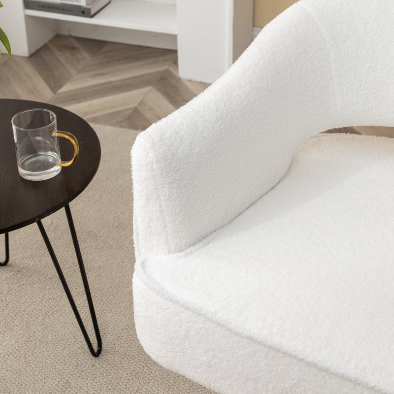 Fauteuil demi-tonneau pivotant de 28 po Kenzlee, Tissu en peluche blanc
