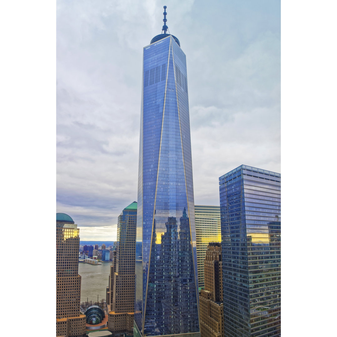 One World Trade Center von Roman Babakin - Kunstdrucke auf Leinwand