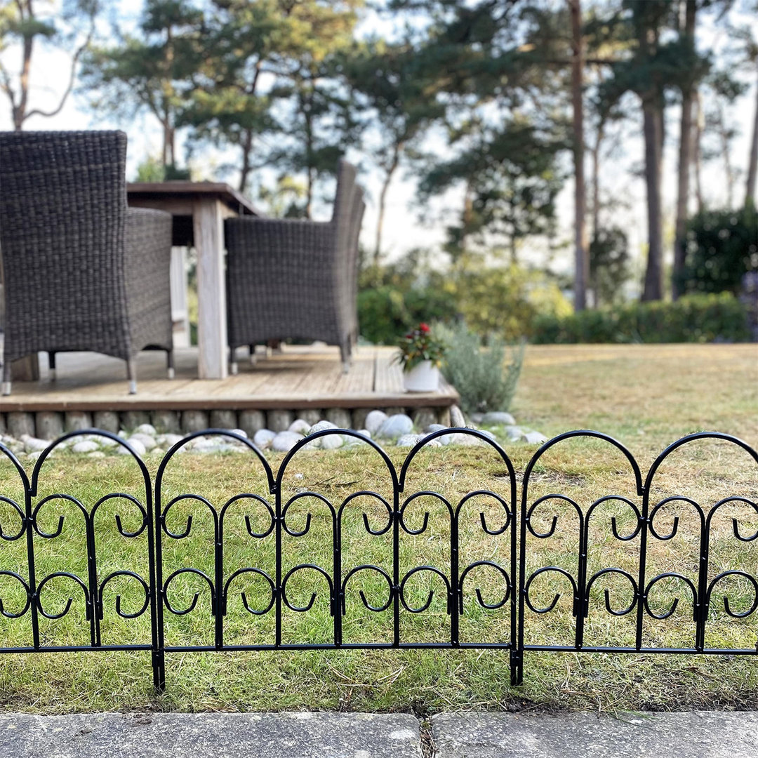 Luebbert 45cm H x 41cm W Metal Border Fencing Included
