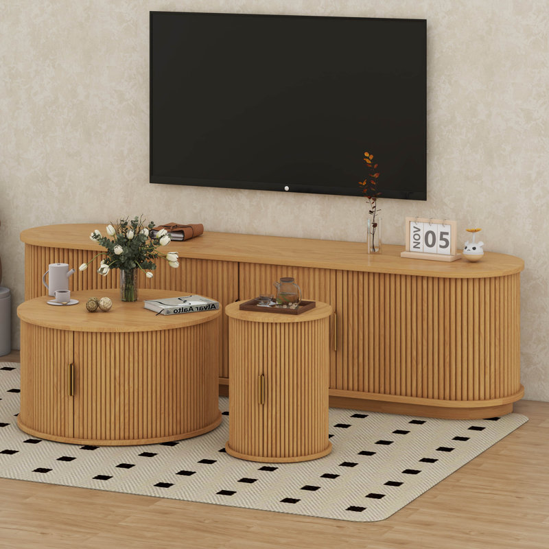 Ensemble de meuble télé en bois et table basse avec portes coulissantes cannelées, console média avec poignées dorées