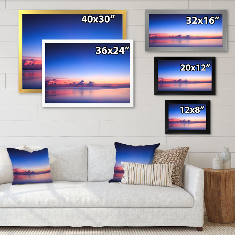 «Vibrant Panoramic Tropical Seascape Sunset IV», peinture sur toile, H 8 po x l 12 po x P 1 po, Cadre d'angle fermé noir