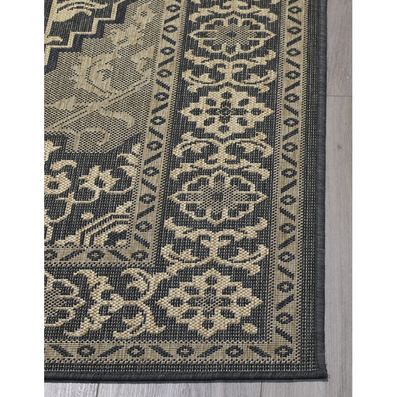 Azalia Geometric Indoor / Outdoor Rug, Rectangle 2'8" x 4'11"