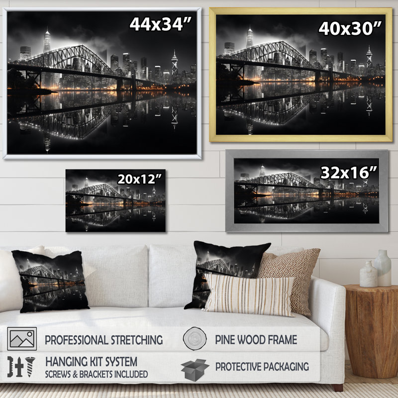 Canada Cityscape Noir II sur toile, H 30 po x l 40 po x P 1,5 po