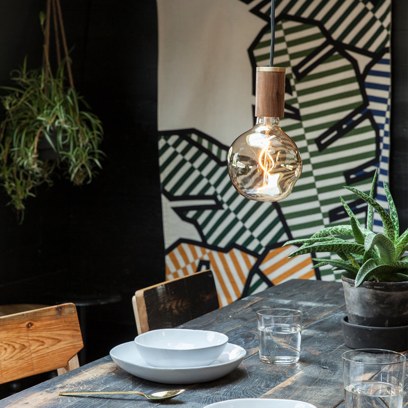 Luminaire suspendu simple Voronoi I en noyer