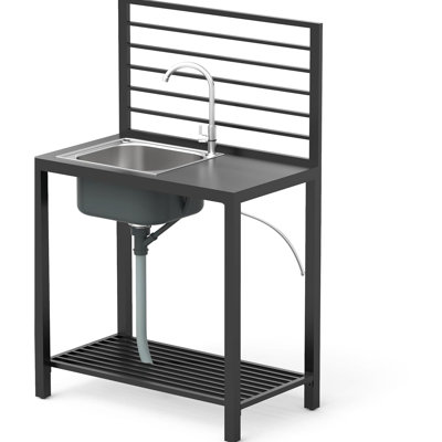 Cuisine d'extérieur grise avec îlot - évier en acier inoxydable et robinet de rangement en aluminium