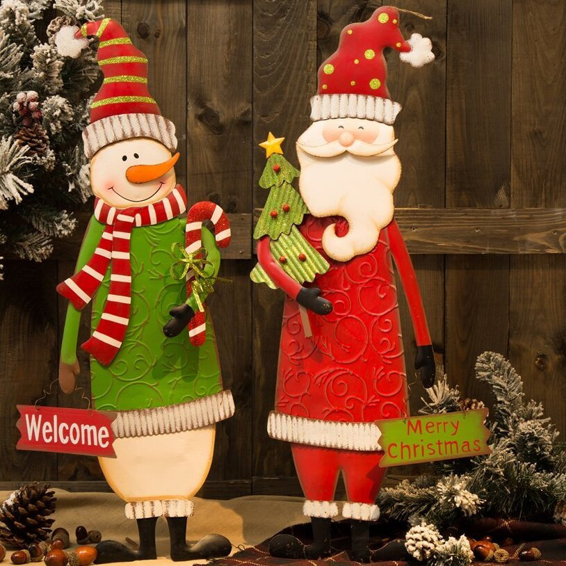 Metal Santa Yard Stake and Wall Decor