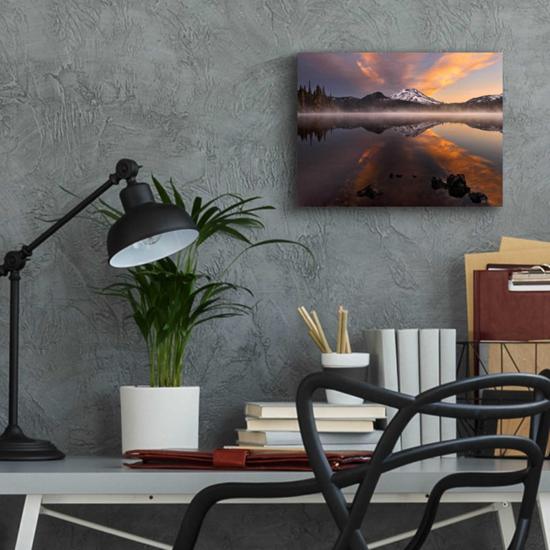 «Awaken» par Natalie Mikaels, art mural en verre acrylique,, H 12 po x l 16 po x P 0,13 po