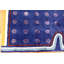 Tapis art carré bleu en soie et laine Garo