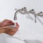 Laiton à fixation murale 3 trous 8 po Robinet de salle de bain à poignée double avec laiton-104550477
