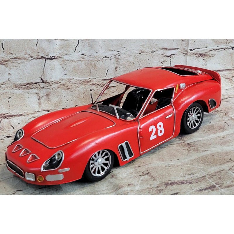 Hesiodos - rouge - voiture rouge