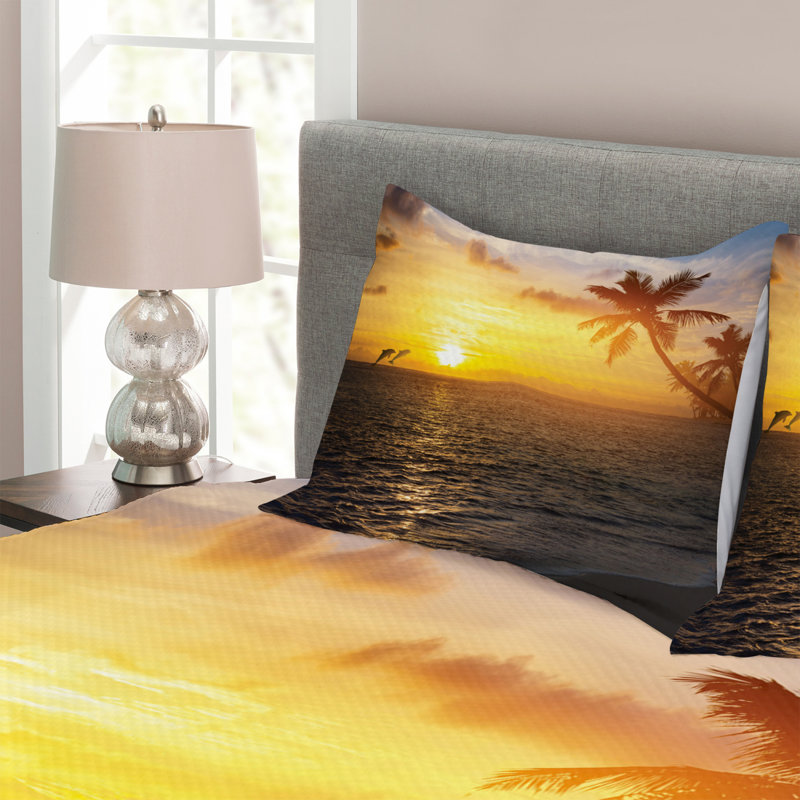 Graphic Print & Text Bedspread with Pillow Shams, 220 x 264 cm