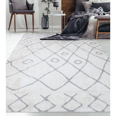 Argueta Geometric Indoor Rug