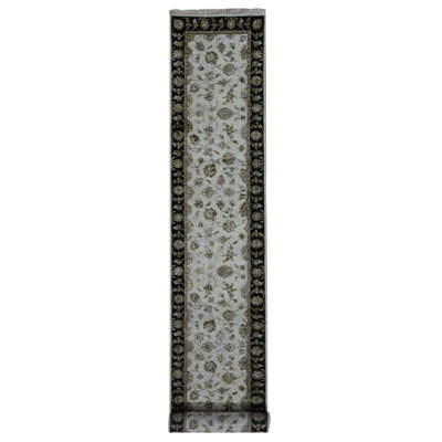 Tapis de couloir nouvel âge 2 pi 7 po x 16 pi Zyrin
