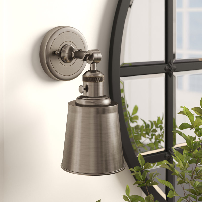 Shept Mallet Armed Sconce, Antique Brass, 3.5 Watt Vintage LED Bulb