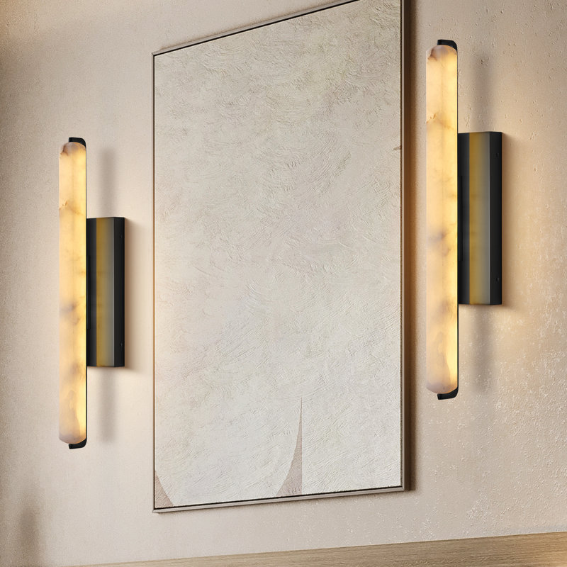 Applique murale à DEL à intensité variable avec abat-jour albâtre, Noir mat, H 21,6 po x l 4,7 po x P 5,7 po