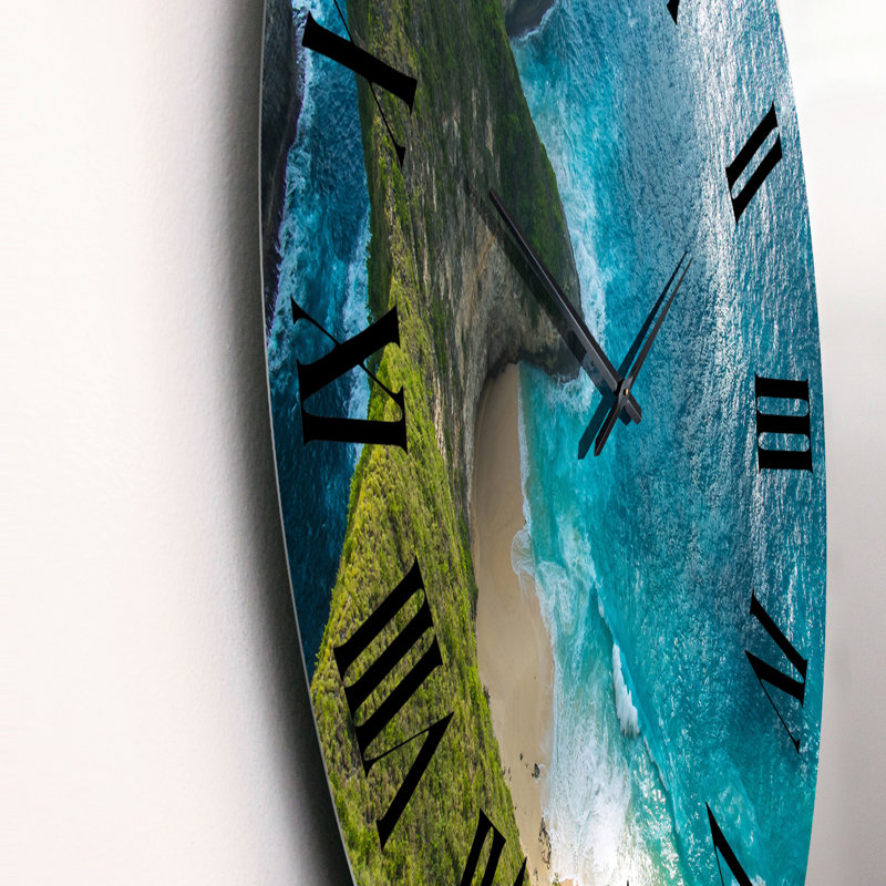 Vue aérienne de la plage tropicale III - horloge murale nautique et côtière, Grand