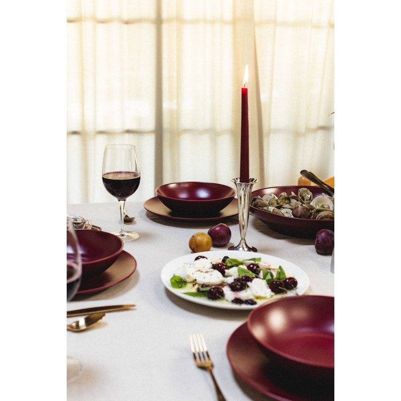 The Core 16-Piece Ceramic Dinnerware Set, Red