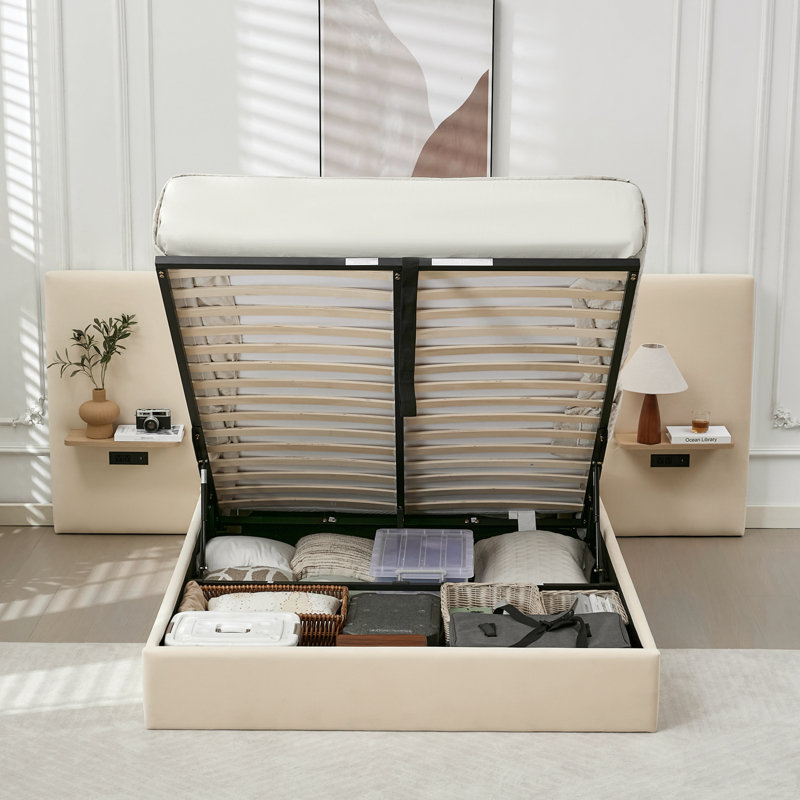 Lit coffre relevable rembourré Coletti avec tête de lit extensible, station de recharge et éclairage DEL, Grand lit, Crème