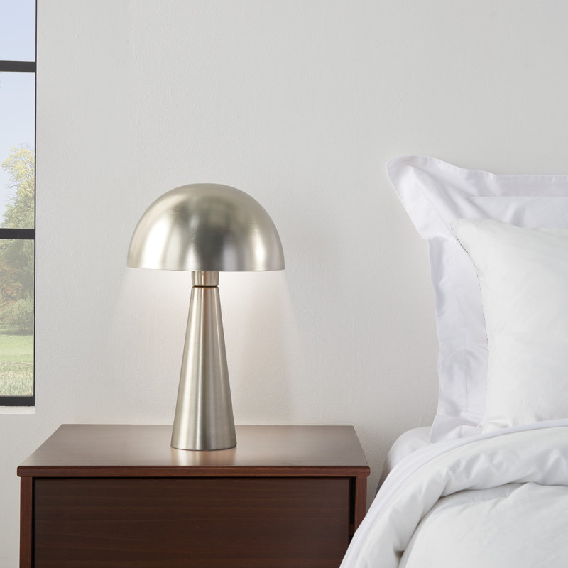 Berit Metal Table Lamp, Silver