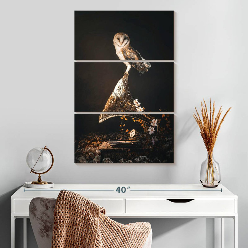 Brampt Grammophone, 32" H x 20" W