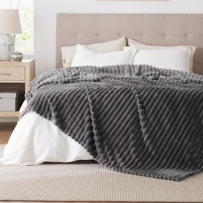 Bedsure Flannel Fleece Blanket for Girls, 300 GSM Soft and Cozy Blanket for Dorm & Home Decor, All-Season Gift, Queen, Gray