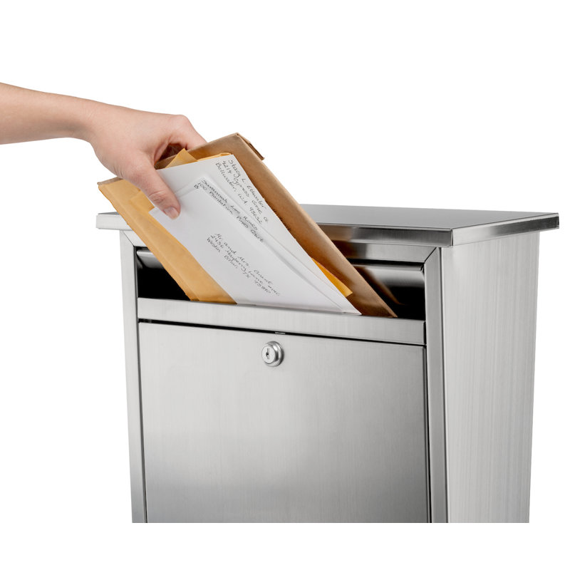 Maya Locking Wall Mounted Mailbox