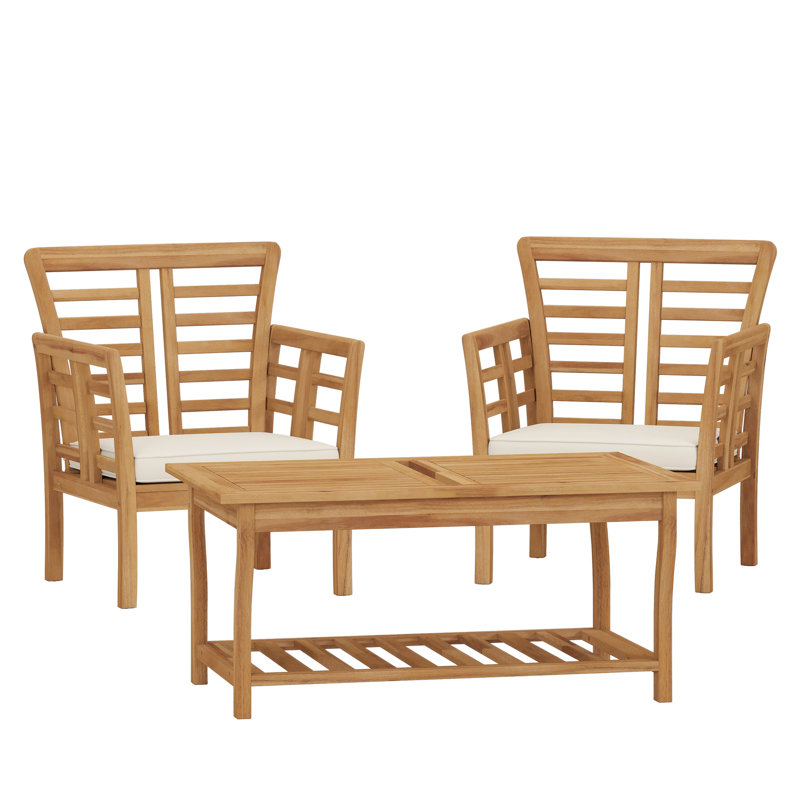 2 chaises club + table en bois brun, avec une résistance aux intempéries et un panneau à lattes chic fait de décoration