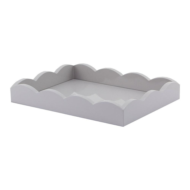 Petit plateau festonné laqué, Mousseline de soie