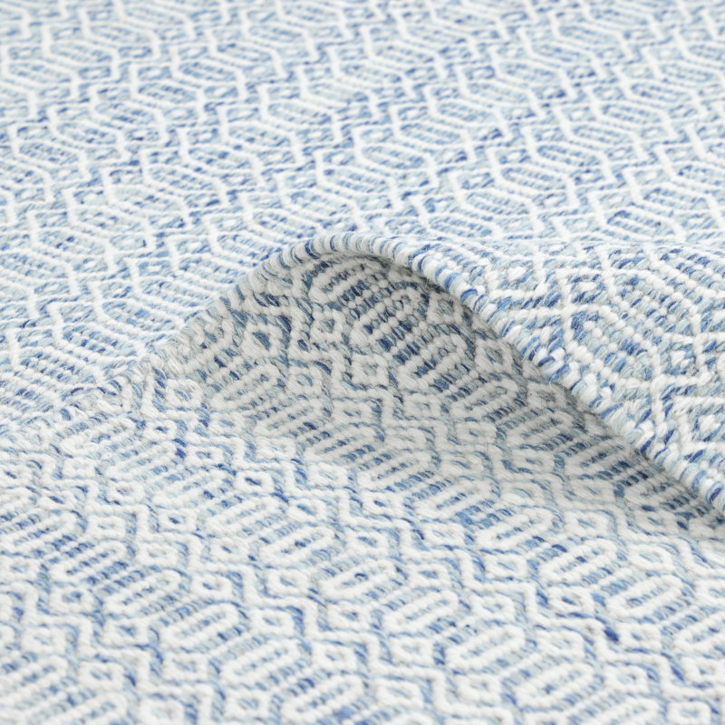 Chatham Geometric Area Rug in Ivory/Blue, Rectangle 5' x 8'