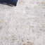 Tapis abstrait tissé à la machine en beige / gris-984387523