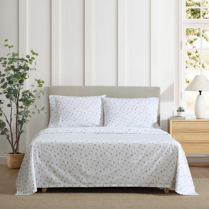 Shasta Lake Cotton Percale Standard Sheet Set, Queen Sheet Set with 2 Pillowcases, Camp Green
