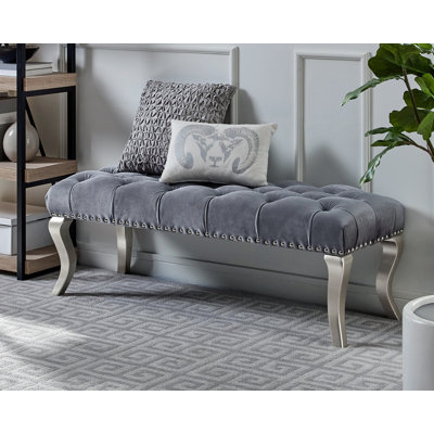 Garniture cloutée en tissu capitonné Decor Maxem, gris