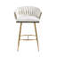 Tabouret de bar 26 po à hauteur de comptoir en velours pour îlot de cuisine avec dossier ondulé à la main, base chromée dorée et repose-pieds-95938356